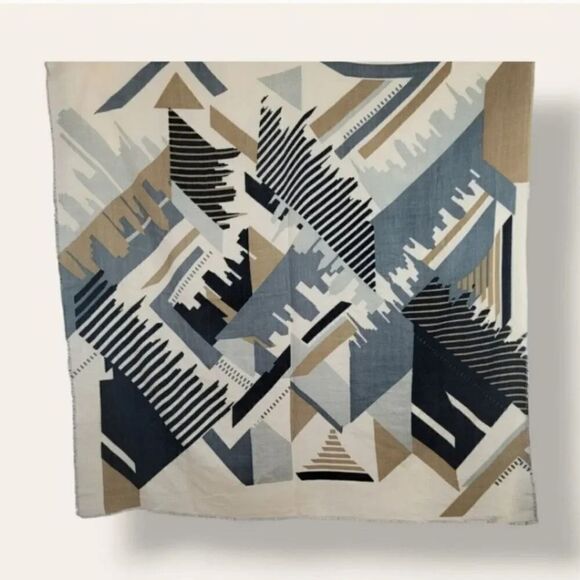 NEW City Skyline Womens Oversized Blanket Scarf in Neutral - Picture 12 of 12